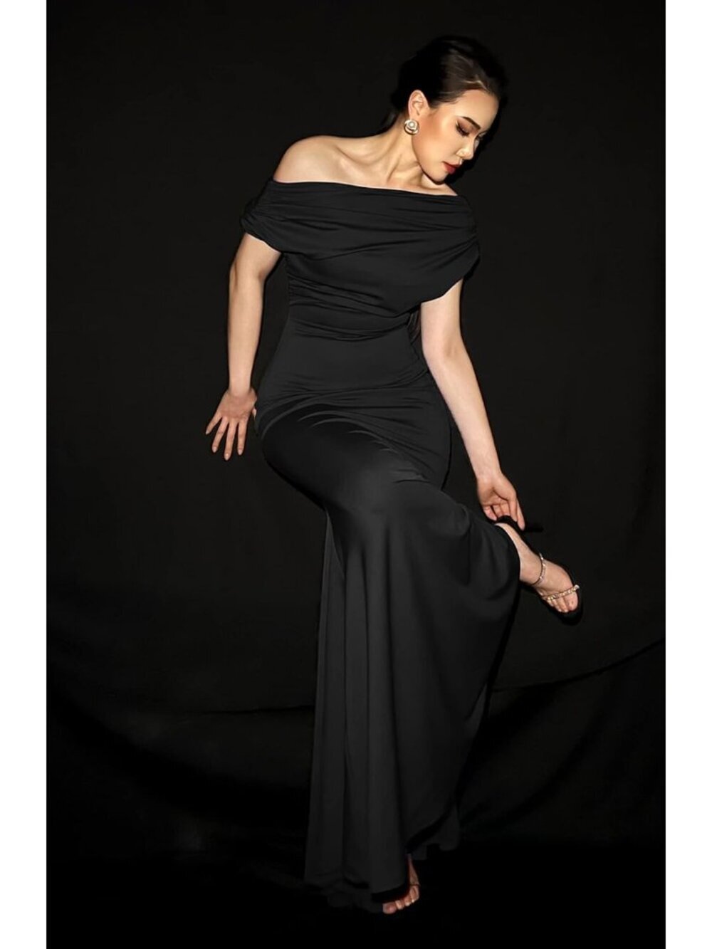 Women's Black Elegant Sleeveless Off Shoulder Bodycon Long Formal Maxi Dress - Picture 7 of 7